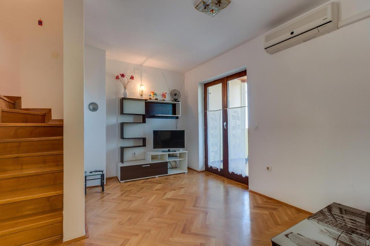 Oaza Apartment Mali Lošinj Екстериор снимка